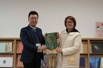 崇右影藝科技大學學務處師長蒞校交流-3圖片