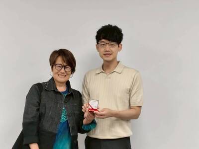 115年6月壽星慶生暨頒發服務金幣-5圖片