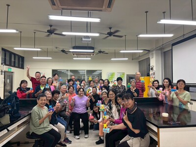 樂齡大學圖片