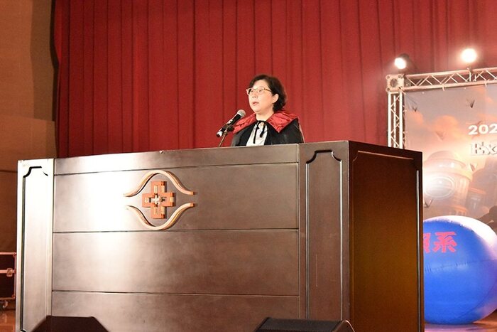 長庚科大校長范君瑜出席林口校區新生典禮,期勉同學築夢踏實圖片